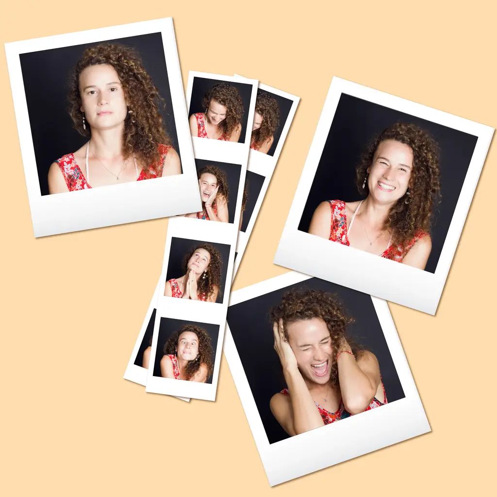 Ein Mädchen, das auf Fotos unterschiedliche Gesichtsausdrücke zeigt, z. B. weinend, lächelnd und normal, zeigt die Funktionalität des KI-Gesichtsausdruckwechslers.
