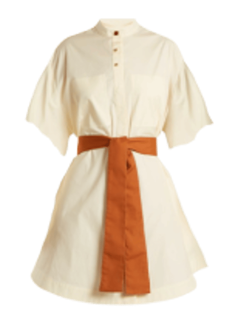 Un vestido blanco con un cinturón marrón, plantilla para el intercambio de ropa de IA.