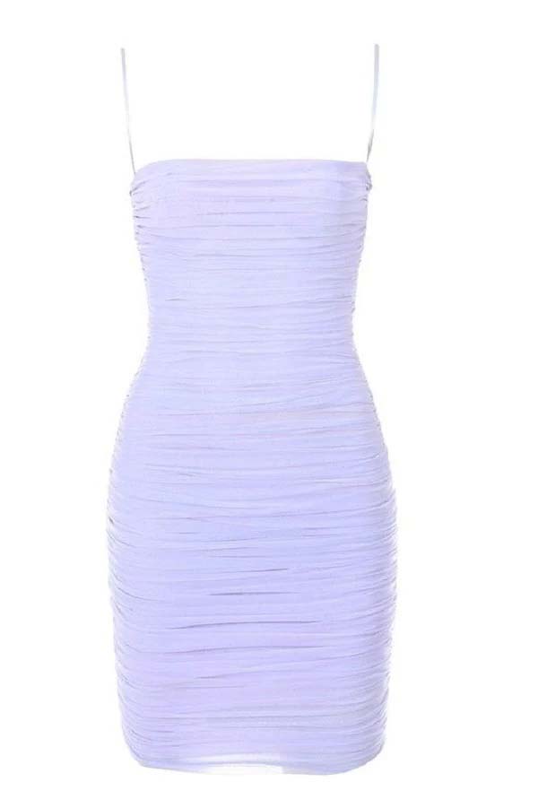 Este es un vestido morado de Mini Bodycon. Puede usar el cambiador de ropa de IA para quitar la ropa de la modelo y cambiarme al vestido.